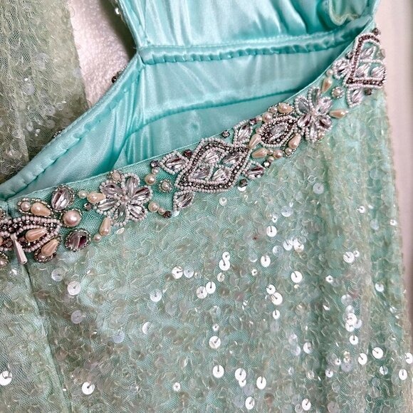 MAC DUGGAL Sequined Faux Wrap Cut Out Puff Sleeve Gown in Soft Mint Size US 4 - Picture 9 of 11